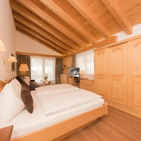 Waldpark Garni 4*