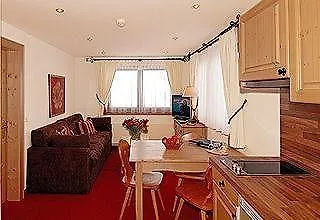 Waldpark Garni Szálloda 4*