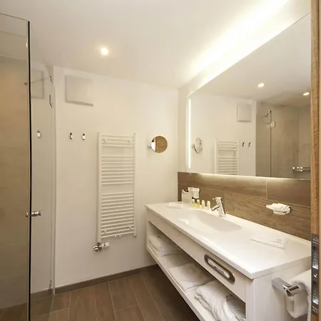 Hotel Waldpark Garni 4*