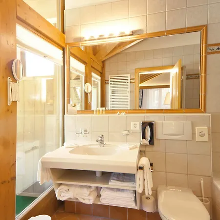 Waldpark Garni Otel 4*