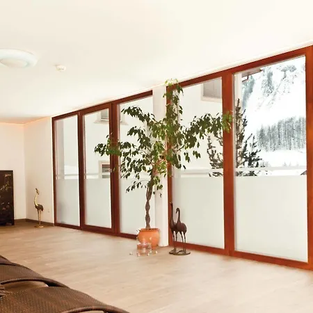 Otel Waldpark Garni 4*