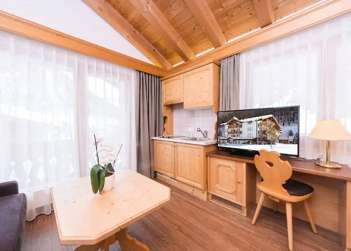 Otel Waldpark Garni 4*