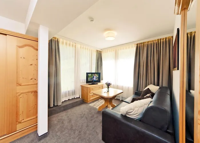 Waldpark Garni Otel 4*