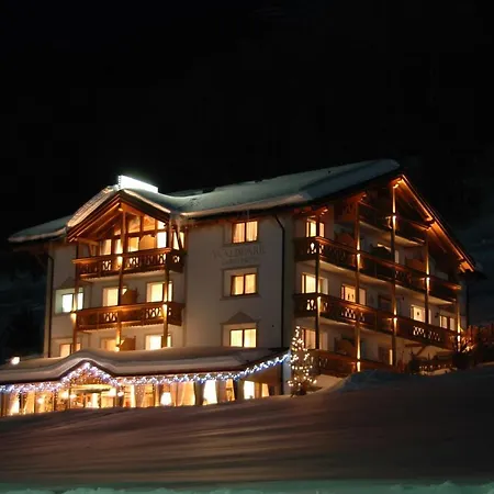 Hotel Waldpark Garni 4*